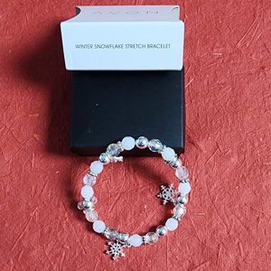 Avon Winter Snowflake Stretch Bracelet